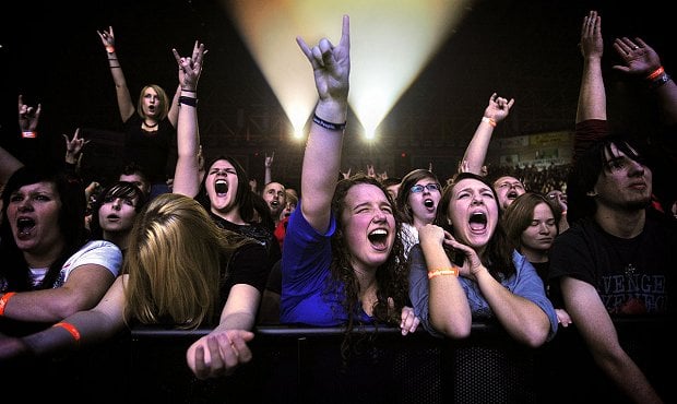 6 Ways to Leave a Lasting Impact on Your Fans at Your Next Show