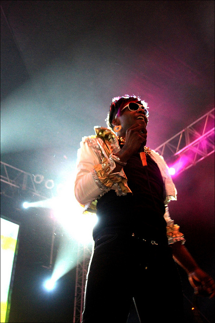 4976341078_38c4b9418d_z