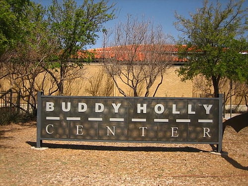 512px-Buddy_Holly_Center_in_Lubbock,_TX_IMG_0078.jpg