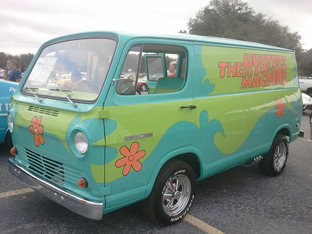 640px-1966_Chevy_Van_The_Mystery_Machine