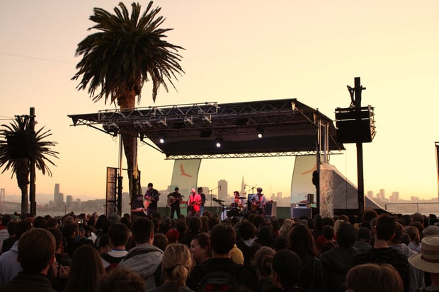 Dr_Dog_Treasure_Island_Music_Festival