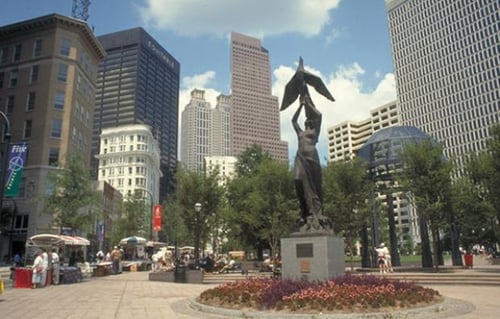 busking_woodruff_park_downtown_atlanta_live_music_performers_street_bands_artists_musicians