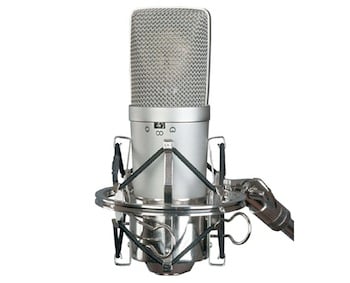 What's the Difference Between Condenser and Dynamic Microphones?