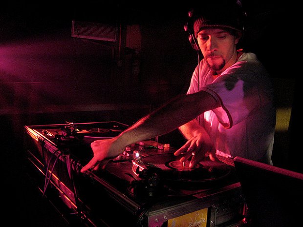 How to Make the Leap From Amateur to Professional DJ